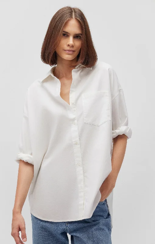 ONE POCKET BUTTON-UP SHIRT IN WHITE Comfortable Fitted Short Sleeve